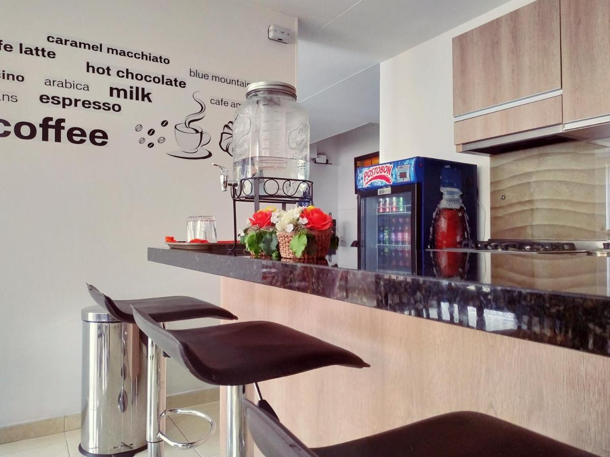 Cyan Hotel Confort Bogota Bagian luar foto
