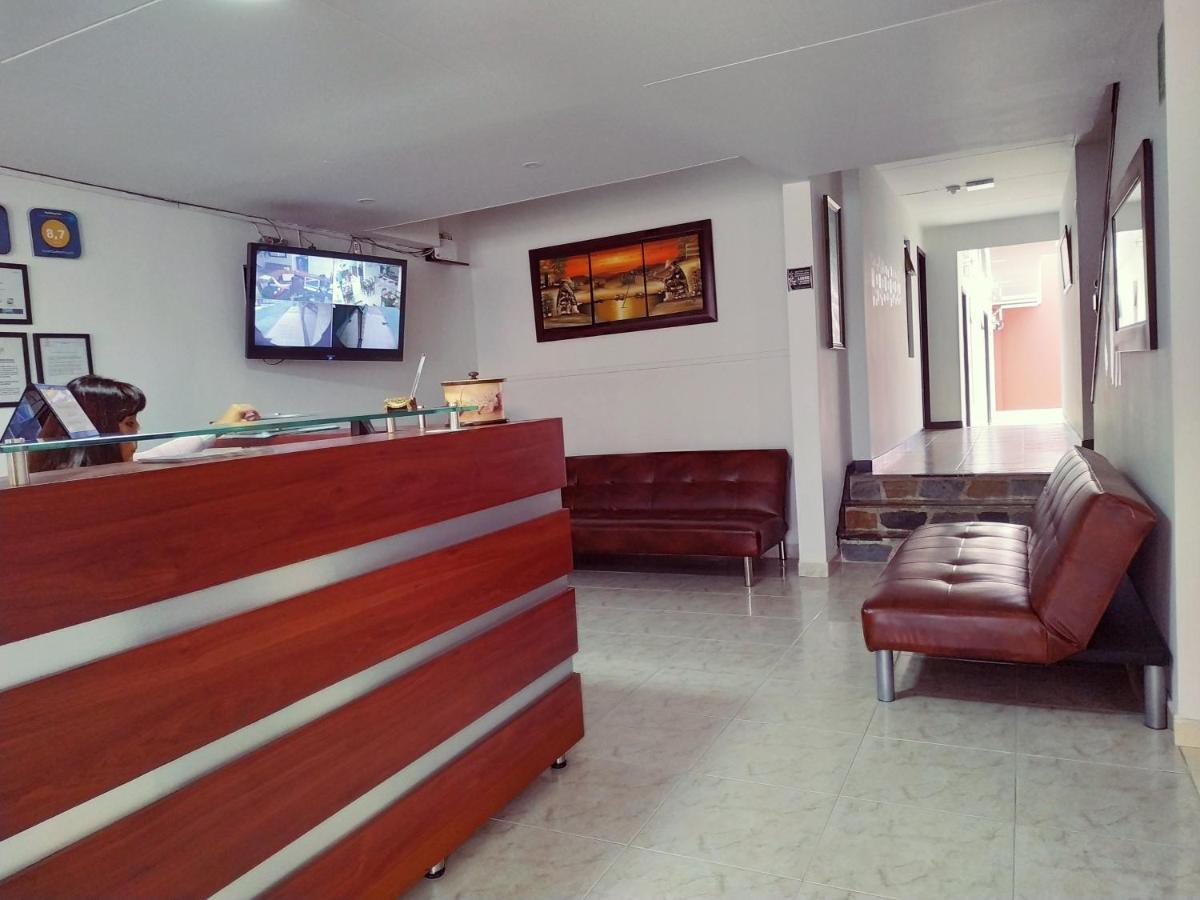 Cyan Hotel Confort Bogota Bagian luar foto