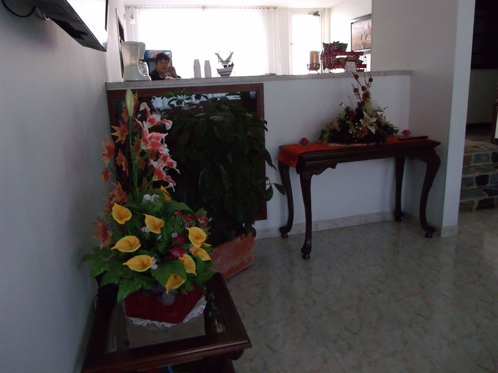Cyan Hotel Confort Bogota Bagian luar foto