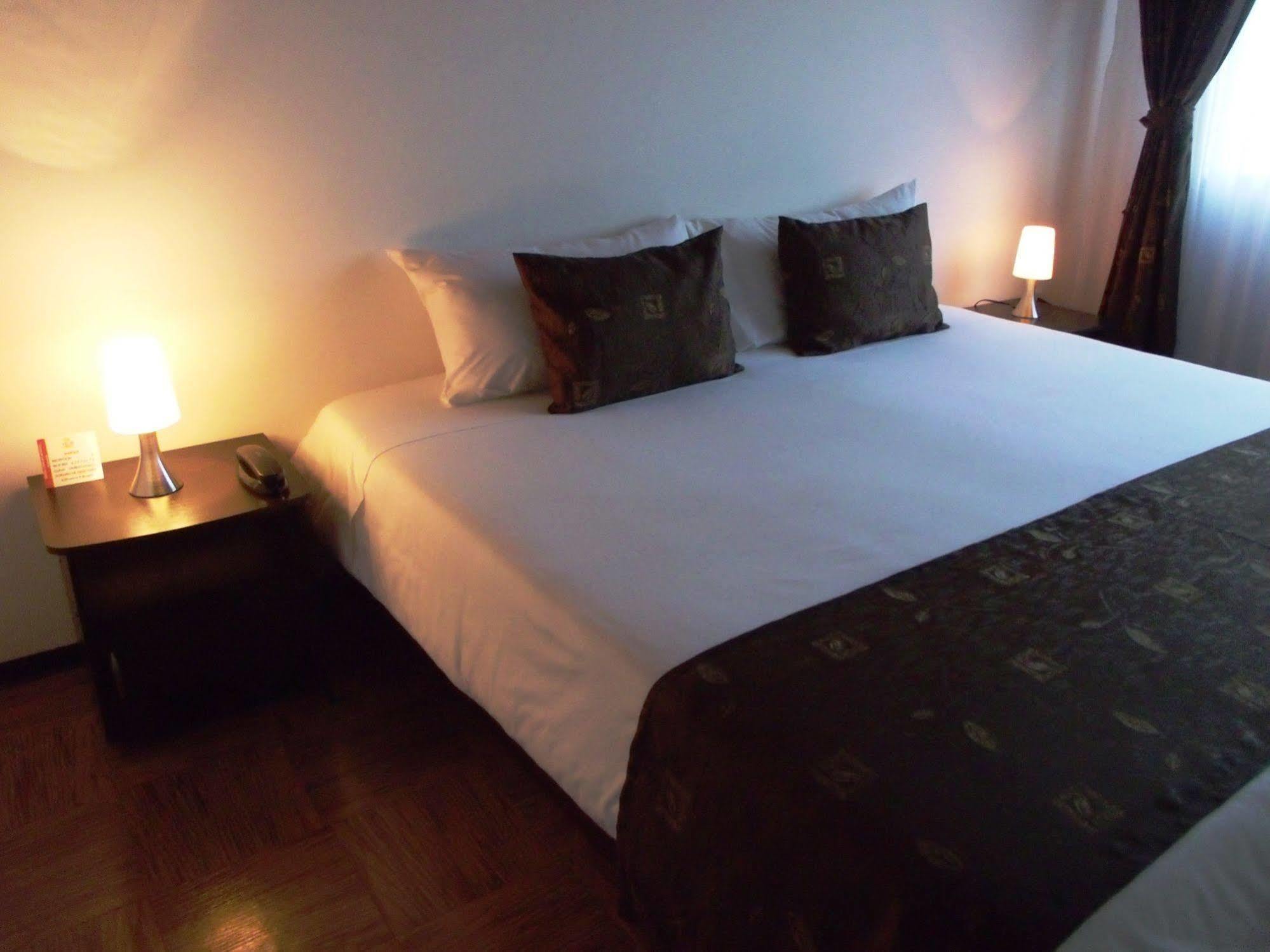 Cyan Hotel Confort Bogota Bagian luar foto