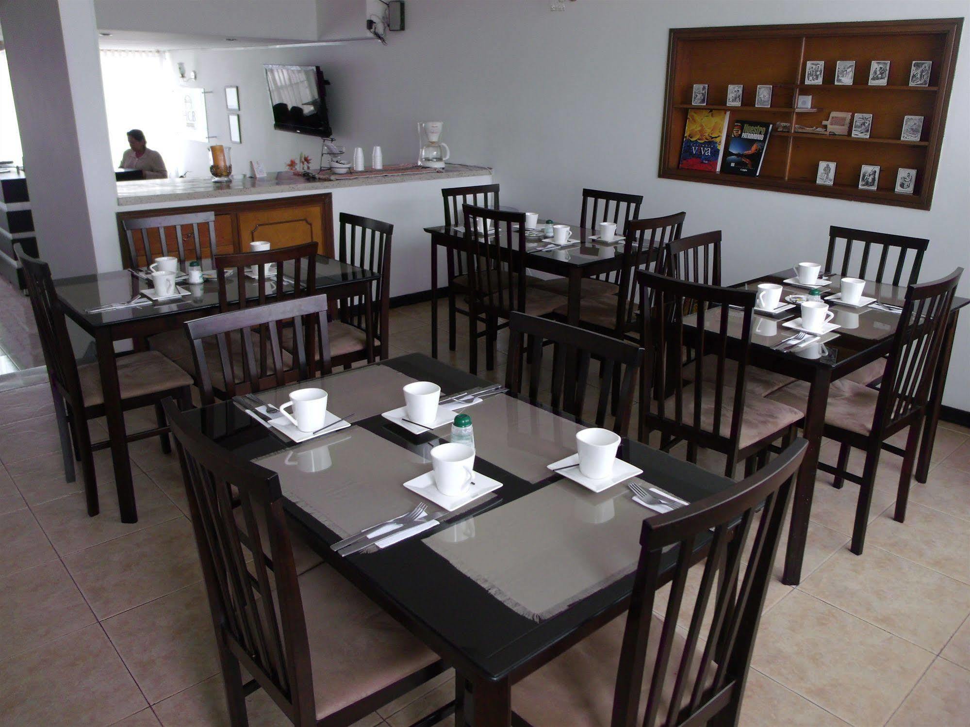 Cyan Hotel Confort Bogota Bagian luar foto