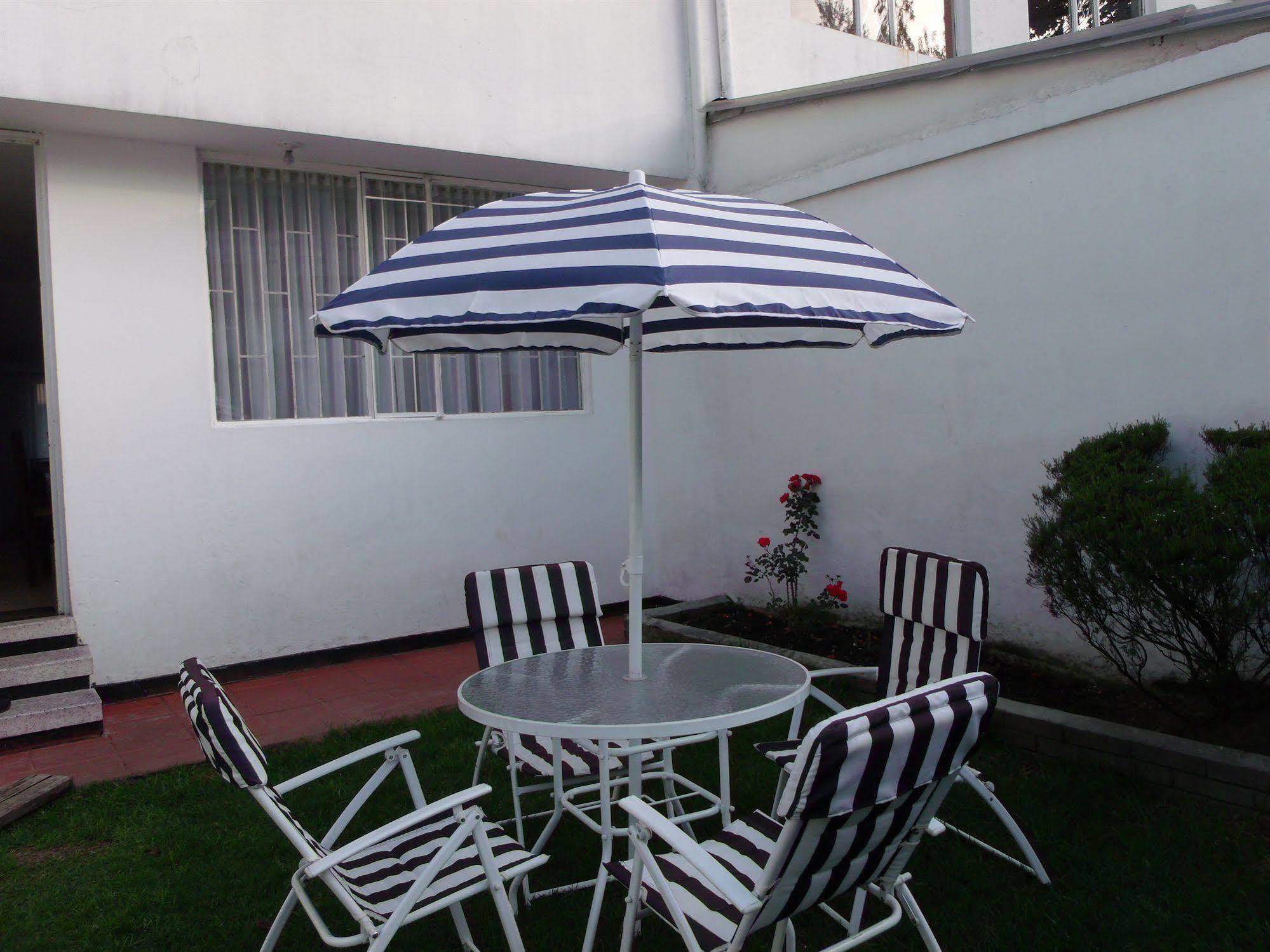Cyan Hotel Confort Bogota Bagian luar foto